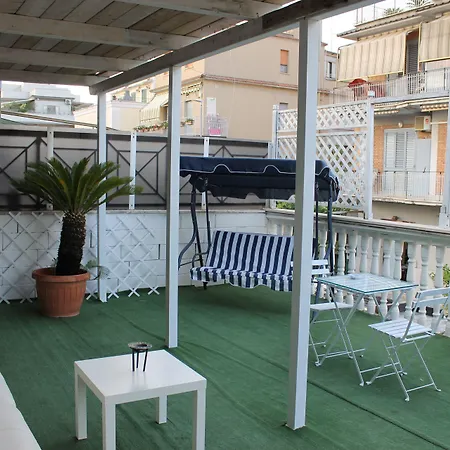 Couette-café San Peter's Golden 3*